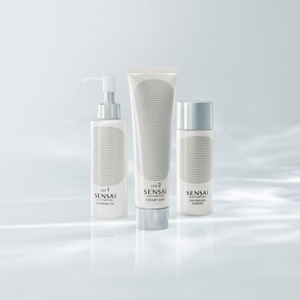 Silky Purifying products showcased on white background.