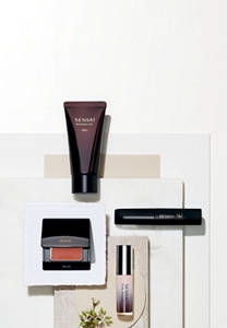 SENSAI Spring Make Up Selection Image