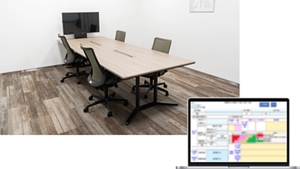 会議室の写真と感染症リスク評価ツールのパソコン画面イメージ