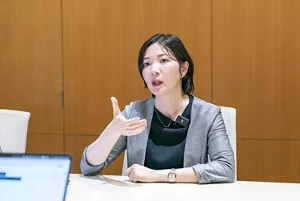 「血流を良くするための実践方法」について解説している三代 亜沙美さんの写真