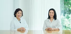 二階堂ふみさんと対馬ルリ子先生の対談のイメージ。