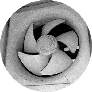 汚れた換気扇のイメージ