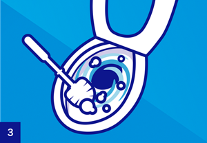 ブラシをトイレの水ですすいでいるイメージ