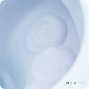 便器に泡が吸着しているイメージ画像