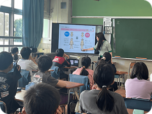 練馬区立旭丘小学校での授業の様子