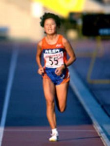 写真:大会で走っている様子