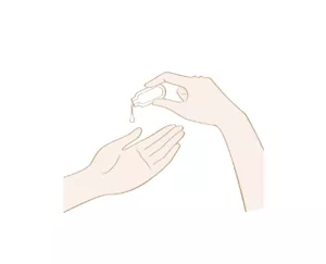 ①個包装パウチ1包を開け、手のひらに出します。