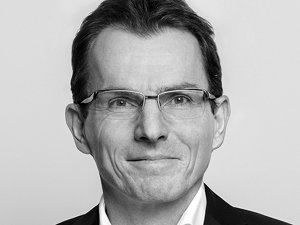 Dr_Peter_Wenzel_52_15x18cm_sw_copy