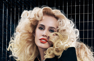 gw_hcs_escapism_m_teaser_ester_1