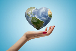 HeartGlobe_shutterstock_1479667694_PURCHASED-min_1
