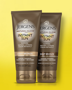 JERGENS<sup>®</sup> natural glow Daily Moisturizer