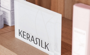 KS_MB2023_Brand_InSalonShot_Merchandise_LogoDisplay_02-s-mobile-582×357