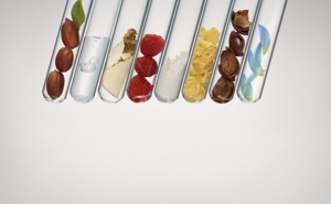 KS_MB2023_Brand_ProductInHand_HairOil-s-mobile-582×357