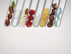 KS_MB2023_Brand_ProductInHand_HairOil-s-tablet-437×328