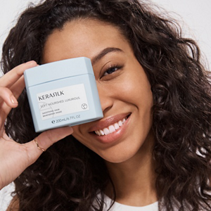 KS_MB2023_Brand_Keyvisual_Specialists_Maya_SmoothingMask_IE_ECOM