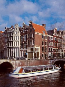 2.x_KMS-HAIR_magazine_amsterdam_salon_feature_inspiration