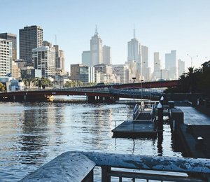 2.0_KMS-HAIR_Inside_Melbourne_skyline