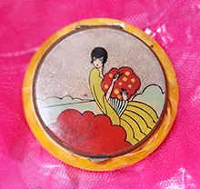 Modern Girl (Yellow Dress)のリンク