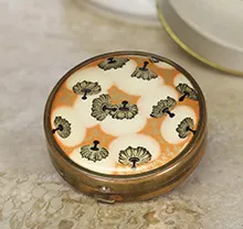 Coty Puffs Powder Compact（１）のリンク