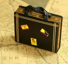 Leather Suitcaseのリンク