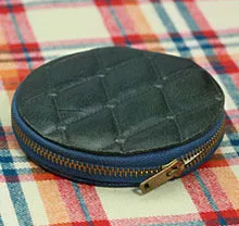 Button Tufting Blueのリンク