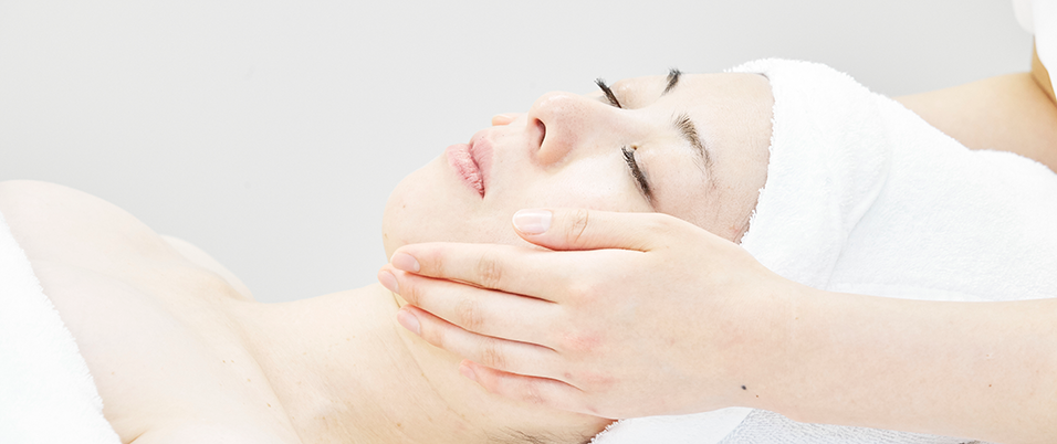 カネボウトータルビューティアカデミー コースのご紹介