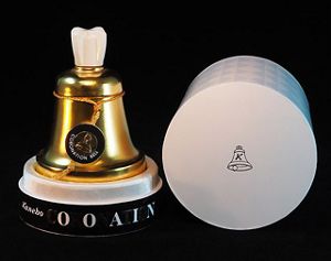 Coronation Bell, a scent to symbolize a new era | Kanebo