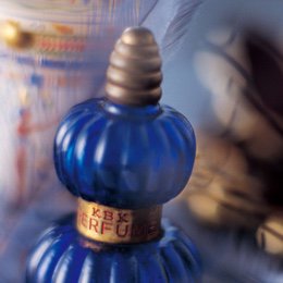 画像：パフューム（香水）瓶