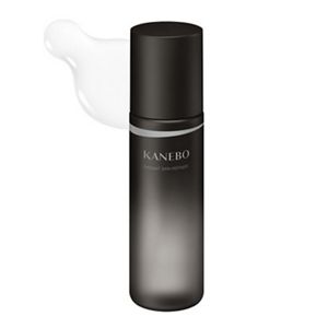 Kanebo ESSENCE IN REVUE ベージュ-D 10g Kanebo ESSENCE IN REVUE ベージュ-D 10g ON SKIN ESSENCE F