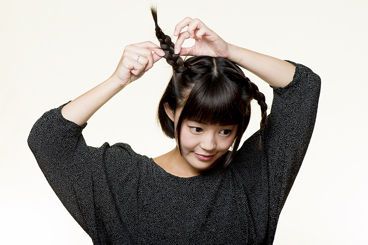 元タカラジェンヌ四方花林さんの簡単ヘアアレンジ ショートヘアのハーフアップ 美ビッドスマイル カネボウ化粧品