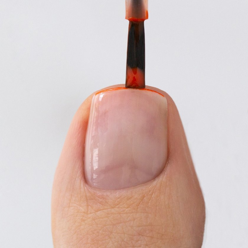 ペディキュア フットケアで足もと美人へ２ ペディキュアの塗り方と簡単アート 美ビッドスマイル カネボウ化粧品