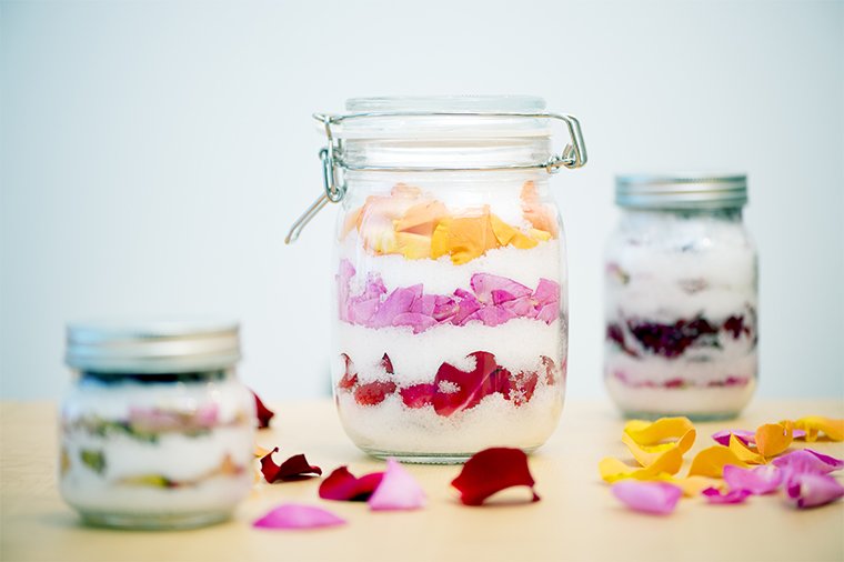 香るインテリア モイストポプリ ローズ の作り方 美ビッドスマイル カネボウ化粧品 香るインテリア モイストポプリ ローズ の作り方 美ビッドスマイル カネボウ化粧品