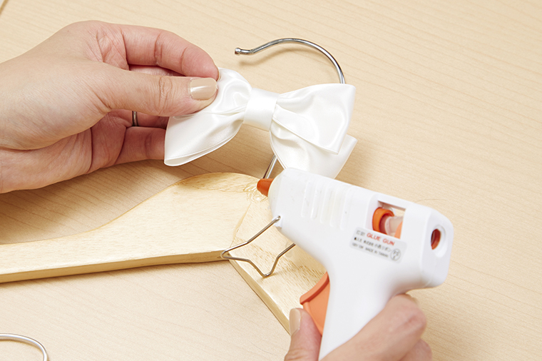 美夢ひまりさんの手作りウェディング小物 ブライダルハンガー の作り方 美ビッドスマイル カネボウ化粧品