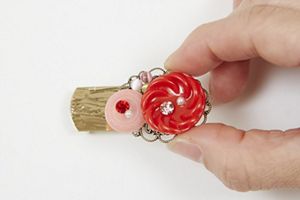 ボタンを使った簡単手作り和装アクセサリー 帯留めの作り方 |美ビッド