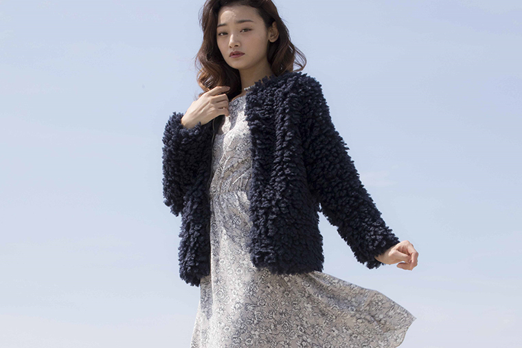 17秋冬のレディースファッショントレンド コート編 美ビッドスマイル カネボウ化粧品