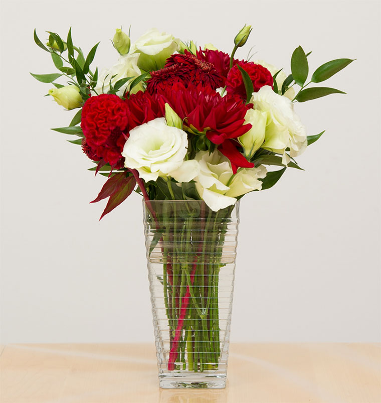 生花レッスン１ 贈られた花束の飾り方 美ビッドスマイル カネボウ化粧品