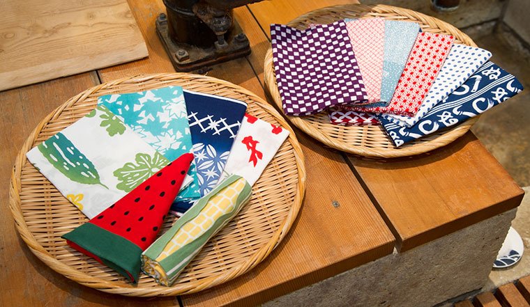 専門店かまわぬが伝授する 手ぬぐい の使い方や洗い方 美ビッドスマイル カネボウ化粧品 専門店かまわぬが伝授する 手ぬぐい の使い方や洗い方 美ビッドスマイル カネボウ化粧品