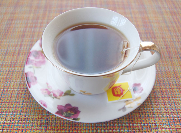 グッと美味しくなる ティーバッグでの紅茶の入れ方 美ビッドスマイル カネボウ化粧品 グッと美味しくなる ティーバッグでの紅茶の入れ方 美ビッドスマイル カネボウ化粧品
