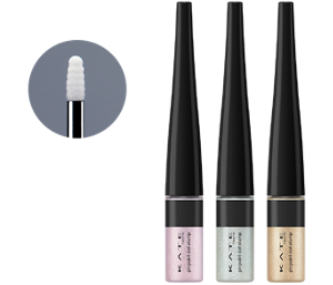 A sponge-tipped applicator that enables easy dotted application of glitter 