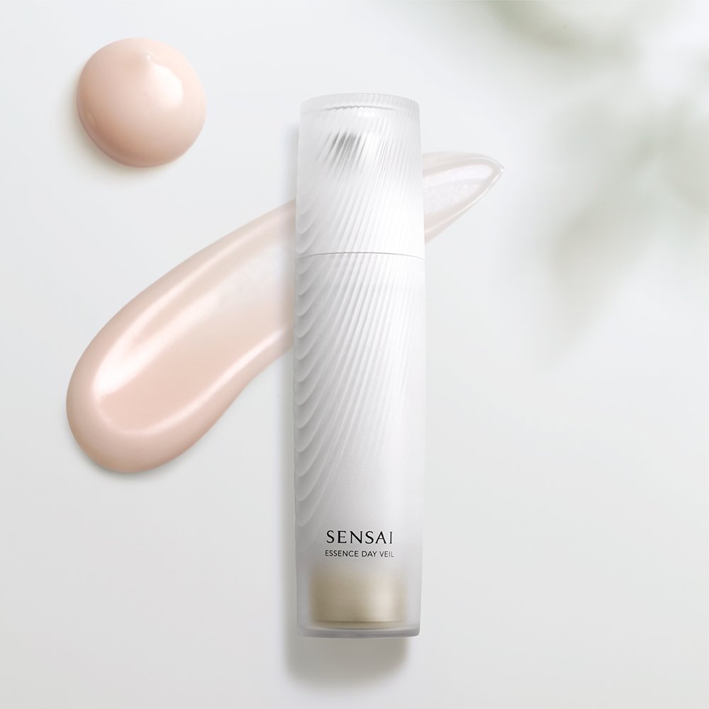 Sensai Essence Day Veil
