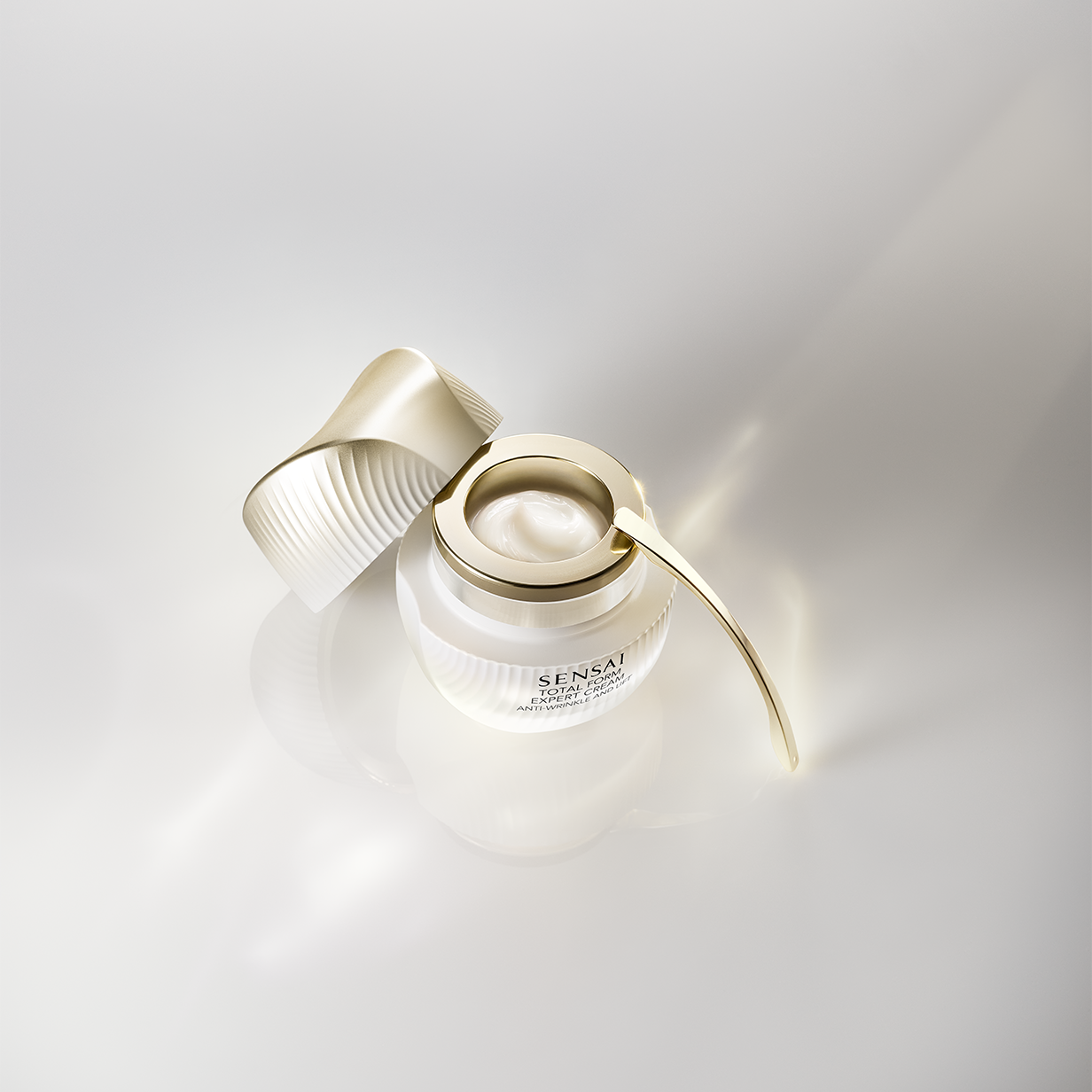 Total Form Cream | Moisturiser | Skincare | SENSAI Cosmetics