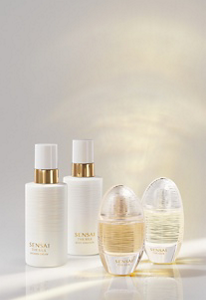 Parfums et produits pour le corps de la ligne Sensai The Silk.