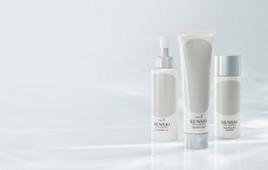 Produits Silky Purifying présentés avec un arrière-plan blanc.