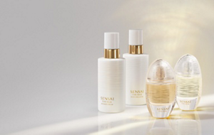 Parfums et produits pour le corps de la ligne Sensai The Silk.