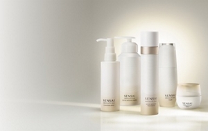 absolute_silk_heroPLP_md