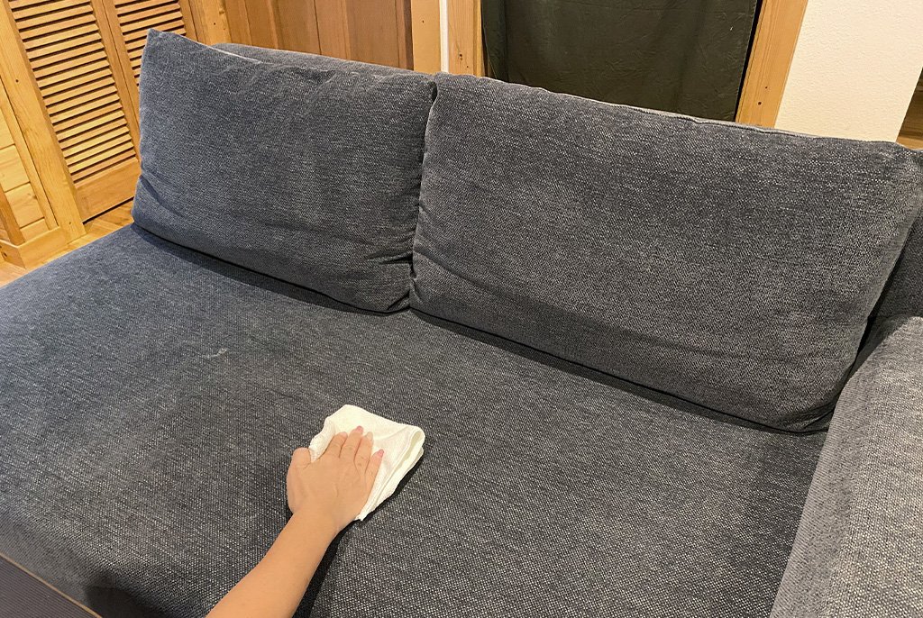 ソファ(下のマットは付いていません) はなはだしく