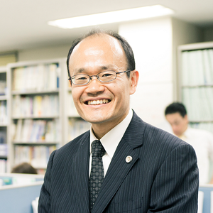 監修者 橘髙和芳氏のプロフィール写真