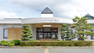 社会福祉法人 長井弘徳会 介護老人保健施設 リバーヒル長井様の外観の写真