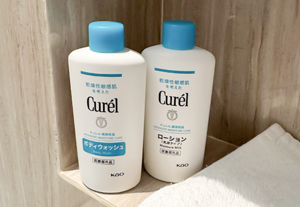 Item03 キュレル　ボディウォッシュ＆ローション　ミニセット（医薬部外品）