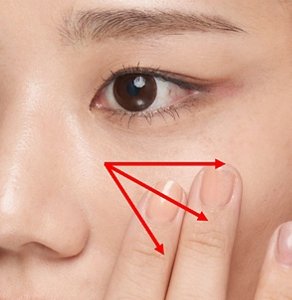 内側から外側に放射線状に塗る